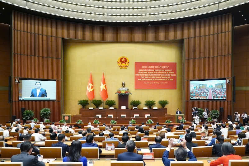 Toàn cảnh Hội nghị tại Hội trường Diên Hồng, Nhà Quốc hội.