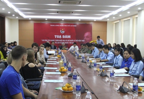 1. Toa đam 100 năm Cach Mang Thang Mươi Nga va Chu nghia xa hôi