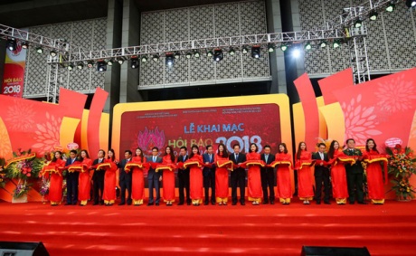 1.Lễ cắt băng khai mạc Hội báo toàn quốc 2018