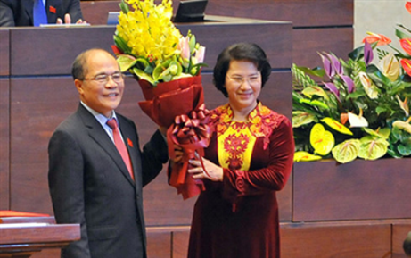 13.4.2016 Lan Hoàn thành sứ mệnh vẻ vang ảnh