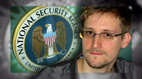 3.Cựu nhân viên tình báo Mỹ Edward Snowden