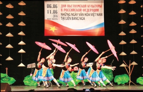 Chương trình biểu diễn nghệ thuật trong khuôn khổ Những ngày Văn hoá Việt Nam tại Liên bang Nga. Ảnh ICD