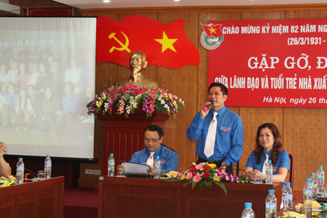 Dong chi TBT tra loi