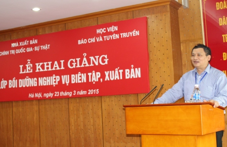 Khai giang lop BDNVXB 006