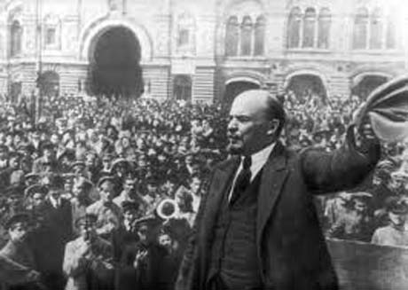 Lenin voi van de bao ve to quoc