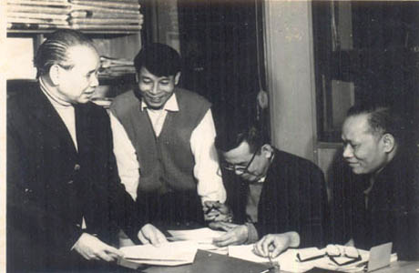 Nhin lai va suy ngam