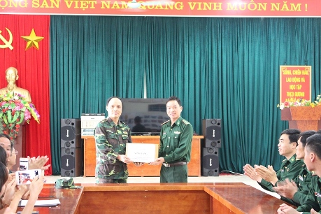 doan cong tac 1444