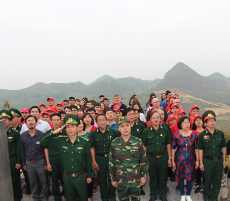 doan cong tac 1446