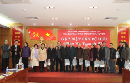 gap mat huu tri 134