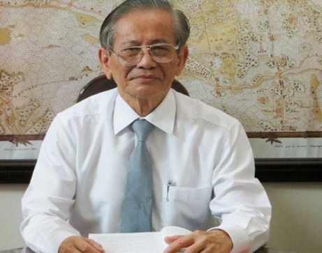 giao su Phan Huy Le