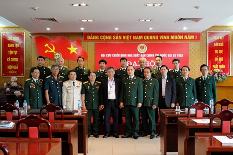 hoi cuu cb9