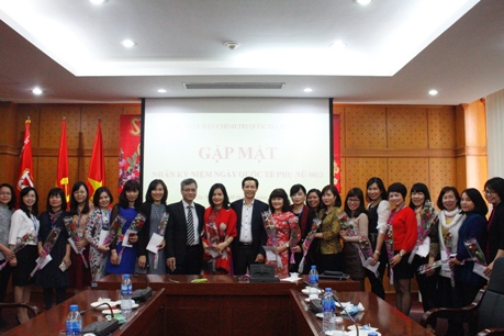lanh dao 8320183