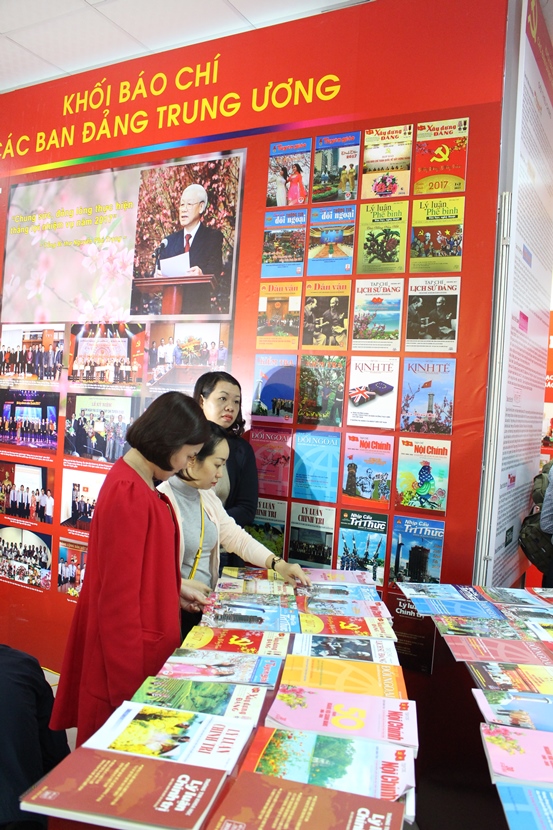 le khm hoi bao quan2