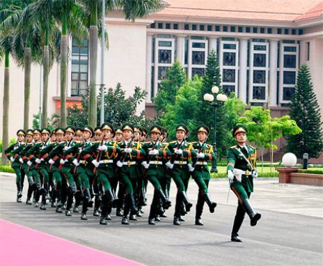 thanhnienquandoitrongsunghiep