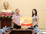 Nhà xuất bản Chính trị quốc gia Sự thật ủng hộ Quỹ Đền ơn đáp nghĩa Trung ương
