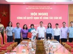 Trao quyết định giao nhiệm vụ phụ trách Ban sách Nhà nước và Pháp luật