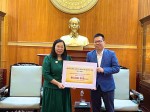 Nhà xuất bản trao 90 triệu đồng ủng hộ đồng bào miền Trung bị ảnh hưởng bởi thiên tai