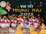 Lãnh đạo Ðảng, Nhà nước và các cơ quan, đoàn thể tặng quà trẻ em nhân dịp Tết Trung thu